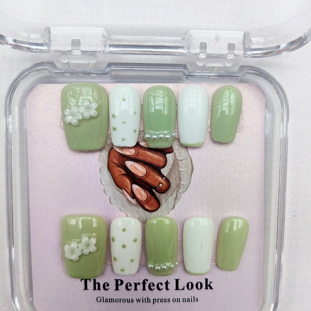 Green and White Press-On Nails Set